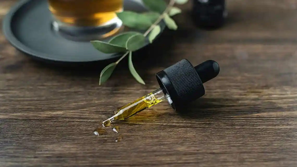 Uses And Risks of CBD Oil